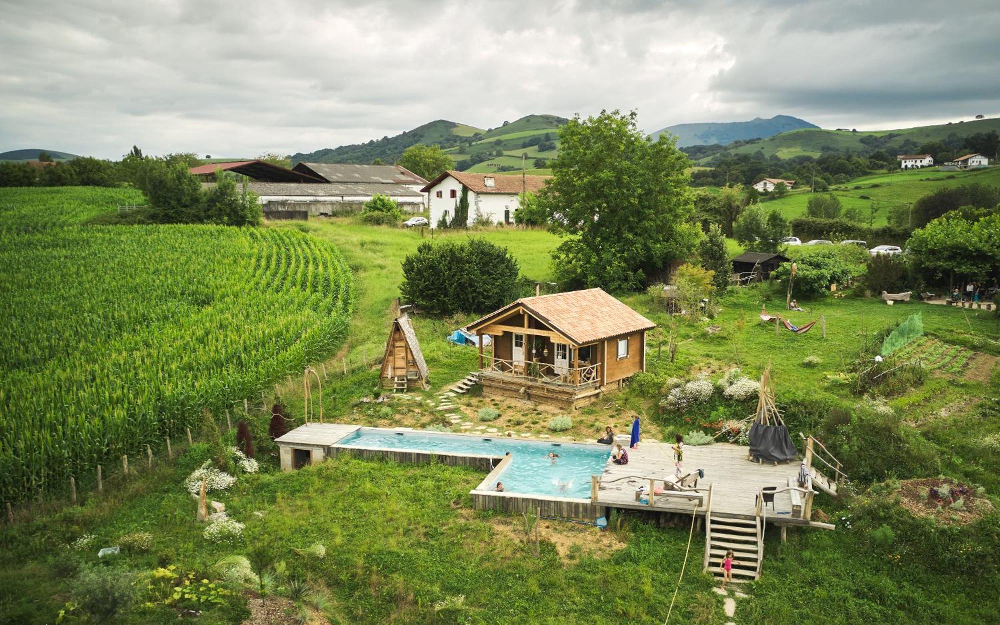 Les Fous Du Village Saint-Esteben Εξωτερικό φωτογραφία