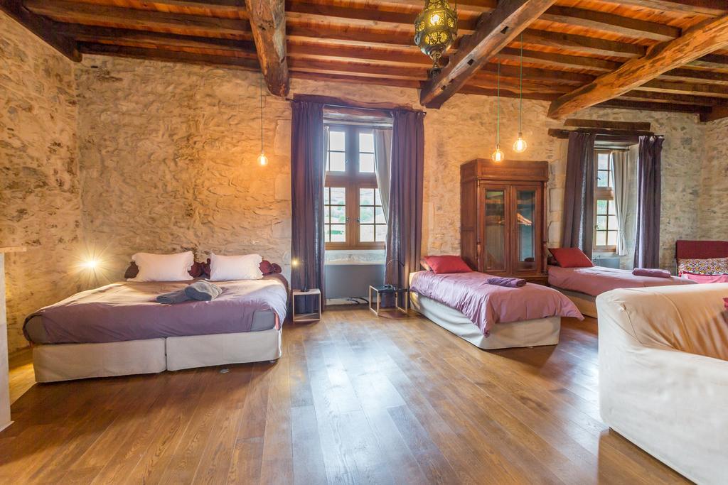 Les Fous Du Village Saint-Esteben Εξωτερικό φωτογραφία